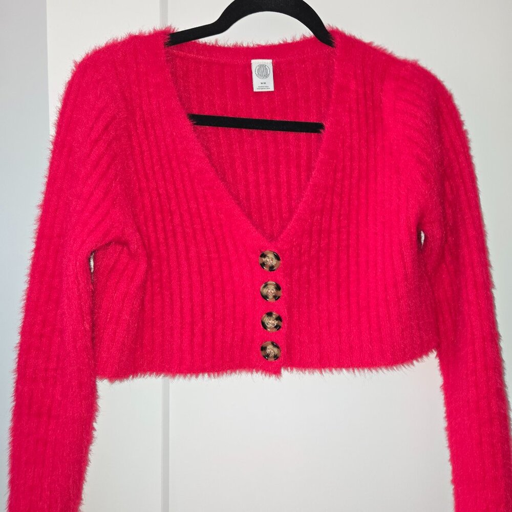 Urban Outfitters Hot Pink Fuzzy Cropped Cardigan with Tortoiseshell Buttons ♥️